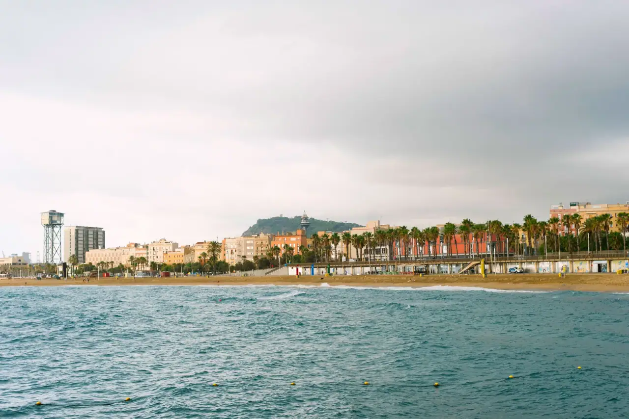 A barcelonai tengerpart